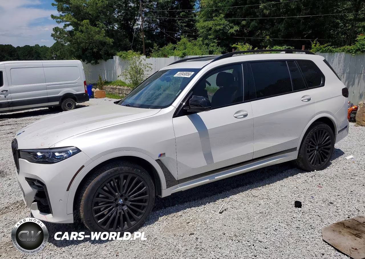 2021 BMW X7 M50I