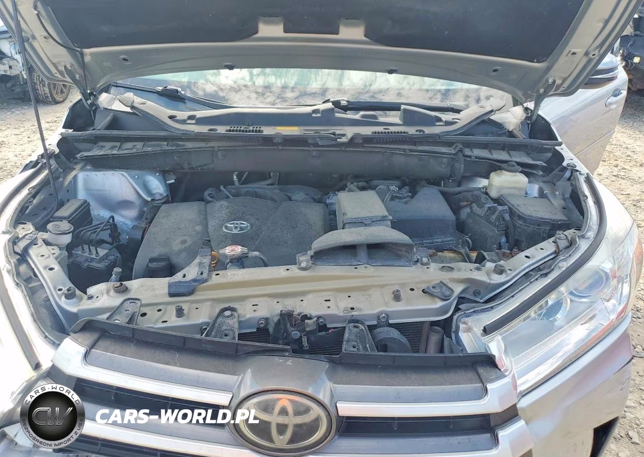 2019 Toyota Highlander Le VIN:5TDBZRFH6KS928735 - 12