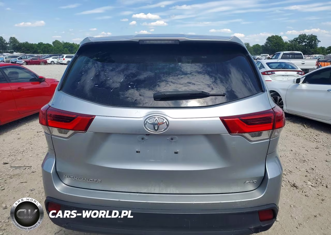 2019 Toyota Highlander Le VIN:5TDBZRFH6KS928735 - 6