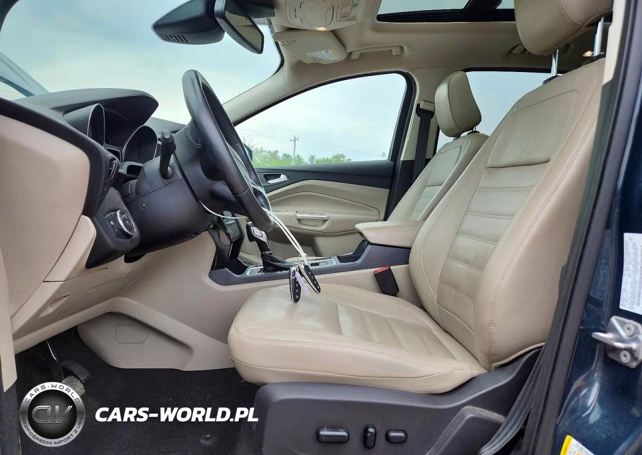 2019 Ford Escape Titanium VIN:1FMCU9J91KUC25036 - 7