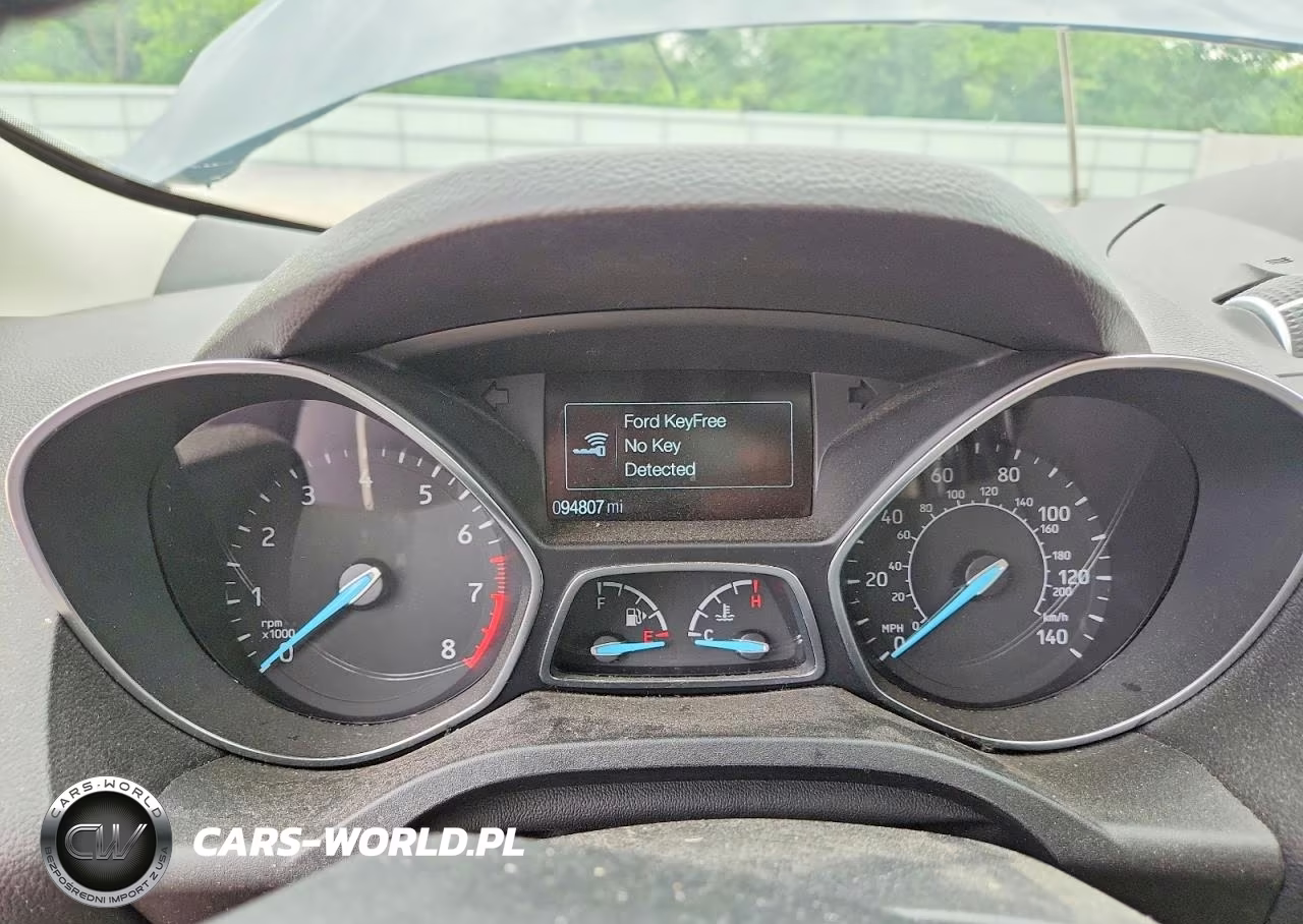 2019 Ford Escape Titanium VIN:1FMCU9J91KUC25036 - 9