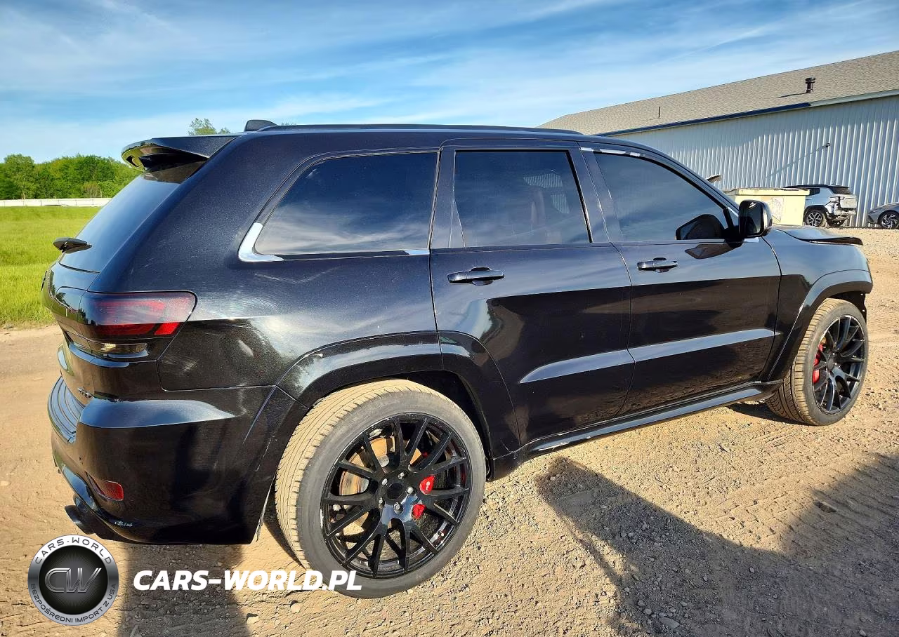 2015 Jeep Grand Cherokee Srt-8 VIN:1C4RJFDJ9FC751986 - 3