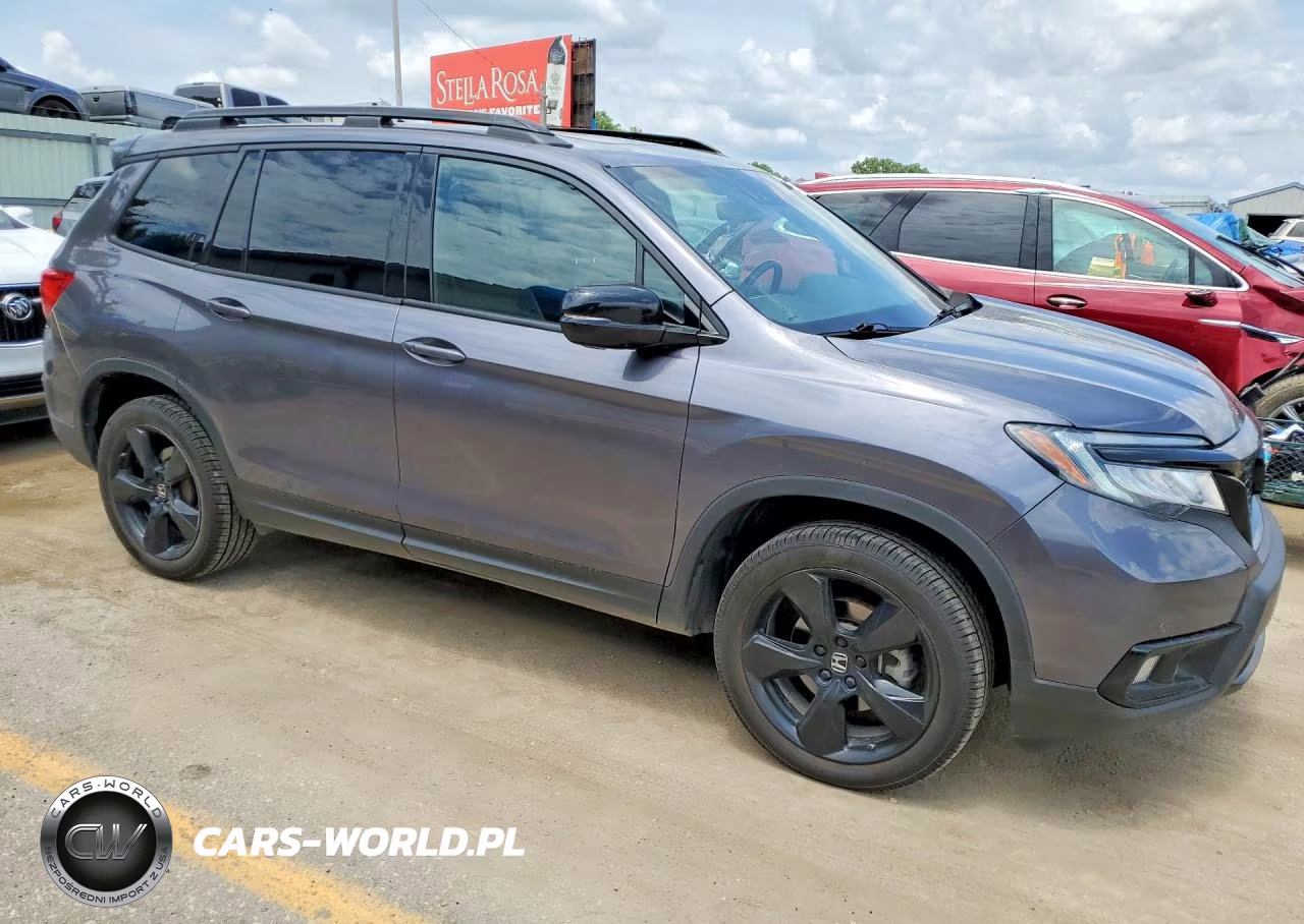 2021 Honda Passport Elite VIN:5FNYF8H0XMB024706 - 4