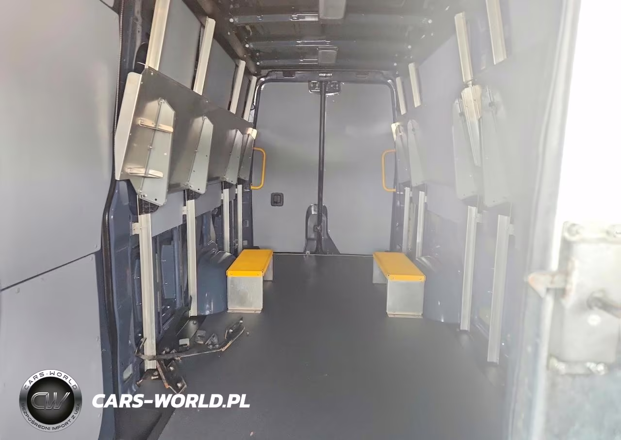 2019 Mercedes Benz Sprinter 2500 Delivery Van VIN:WD4PF1CD1KP126658 - 10