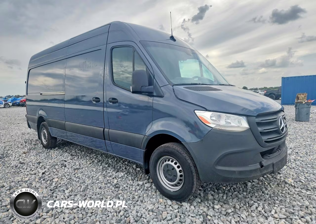 2019 Mercedes Benz Sprinter 2500 Delivery Van VIN:WD4PF1CD1KP126658 - 4