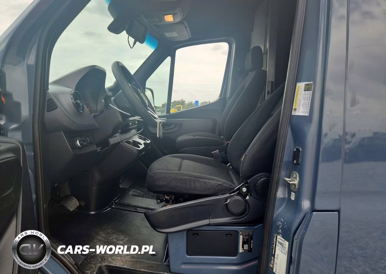 2019 Mercedes Benz Sprinter 2500 Delivery Van VIN:WD4PF1CD1KP126658 - 7