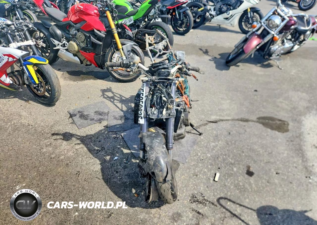 2014 Ktm 1290 Super Duke R VIN:VBKV3940XEM910023 - 5