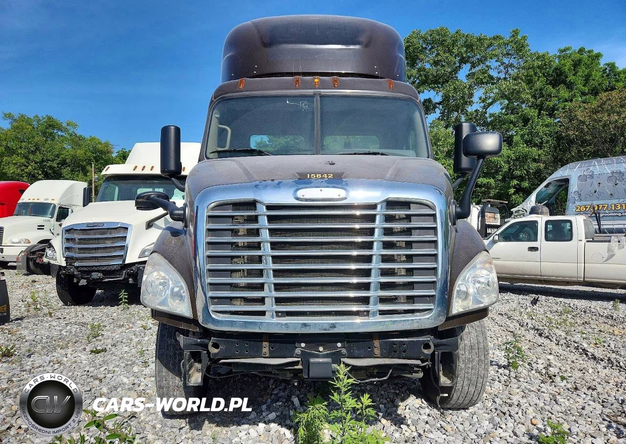 2017 Freightliner Cascadia 113 Semi Truck VIN:1FUBGBDV2HLHH2541 - 9