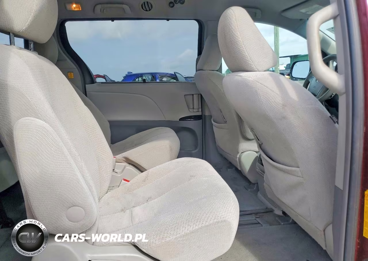 2012 Toyota Sienna Le VIN:5TDKK3DC6CS180272 - 11