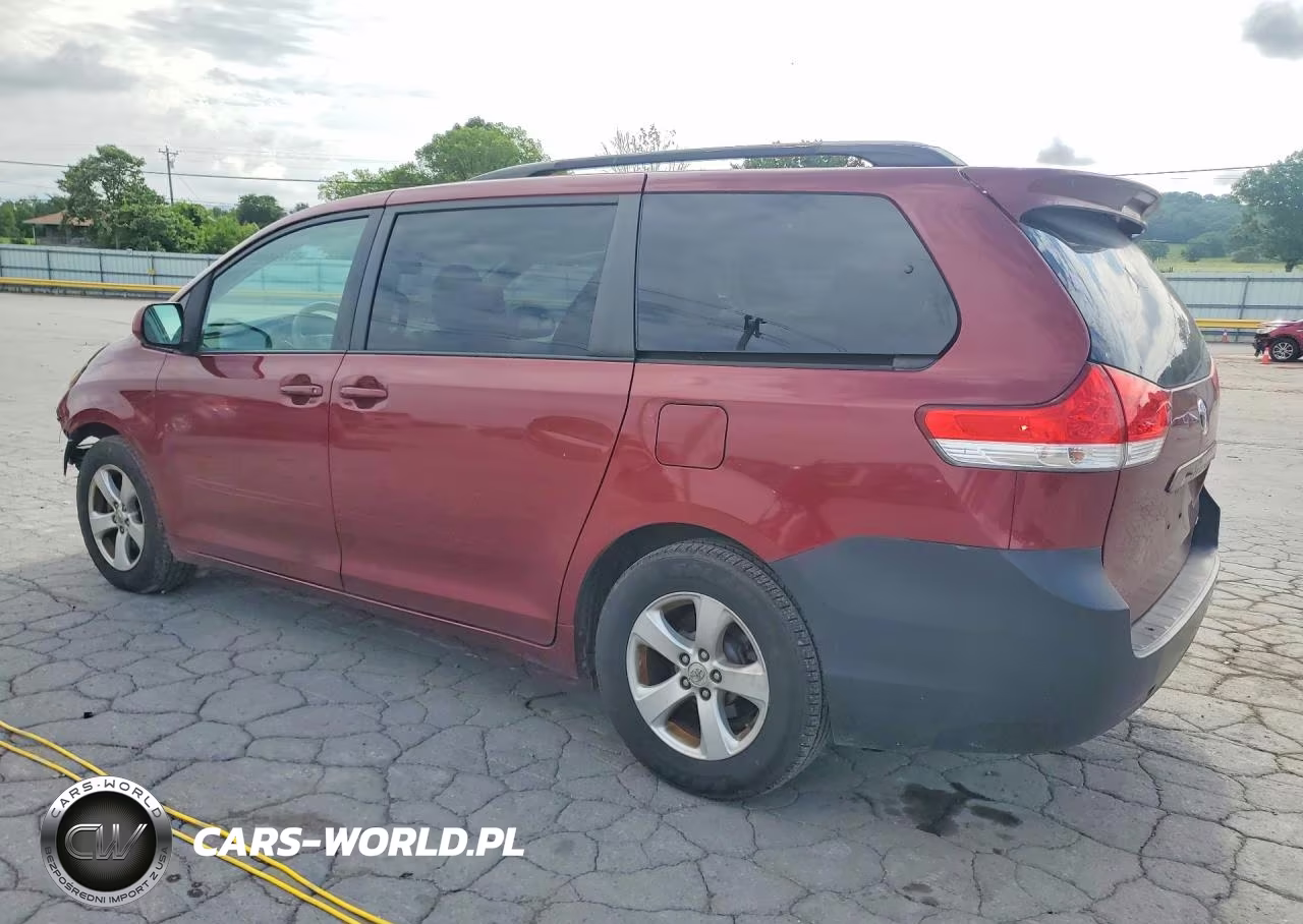 2012 Toyota Sienna Le VIN:5TDKK3DC6CS180272 - 2