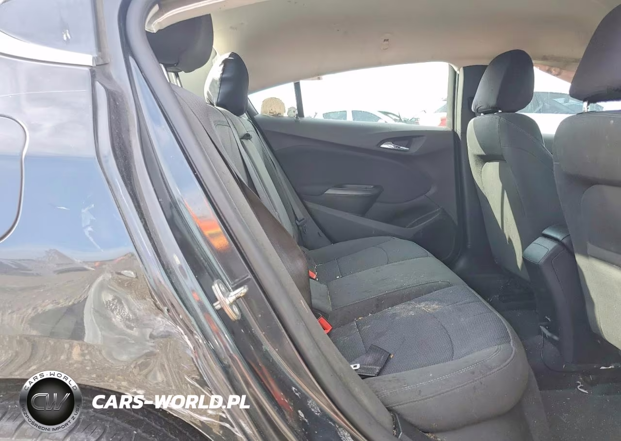 2018 Chevrolet Cruze Lt VIN:1G1BE5SM5J7128744 - 10