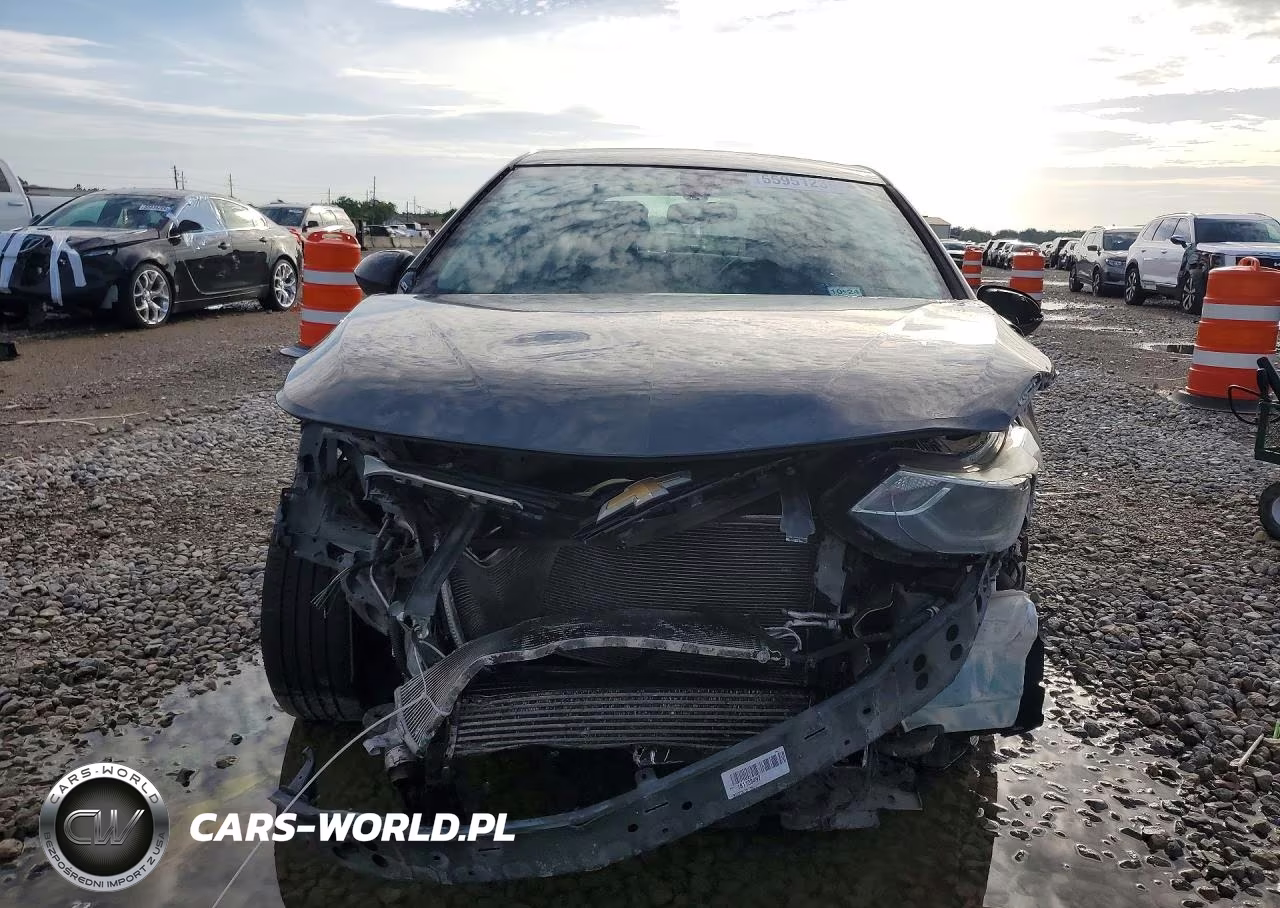 2018 Chevrolet Cruze Lt VIN:1G1BE5SM5J7128744 - 5