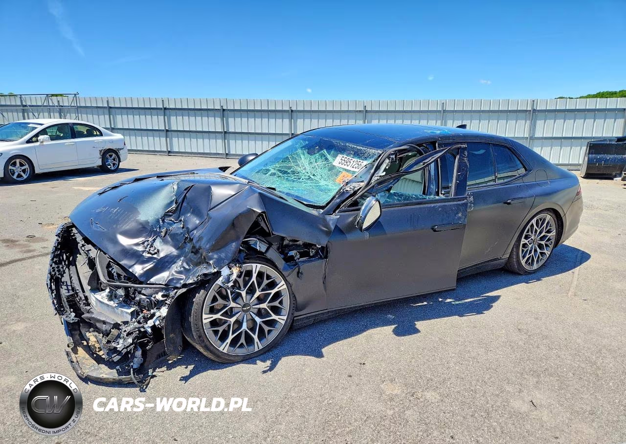 2023 Genesis G90 3.5T E-Supercharger