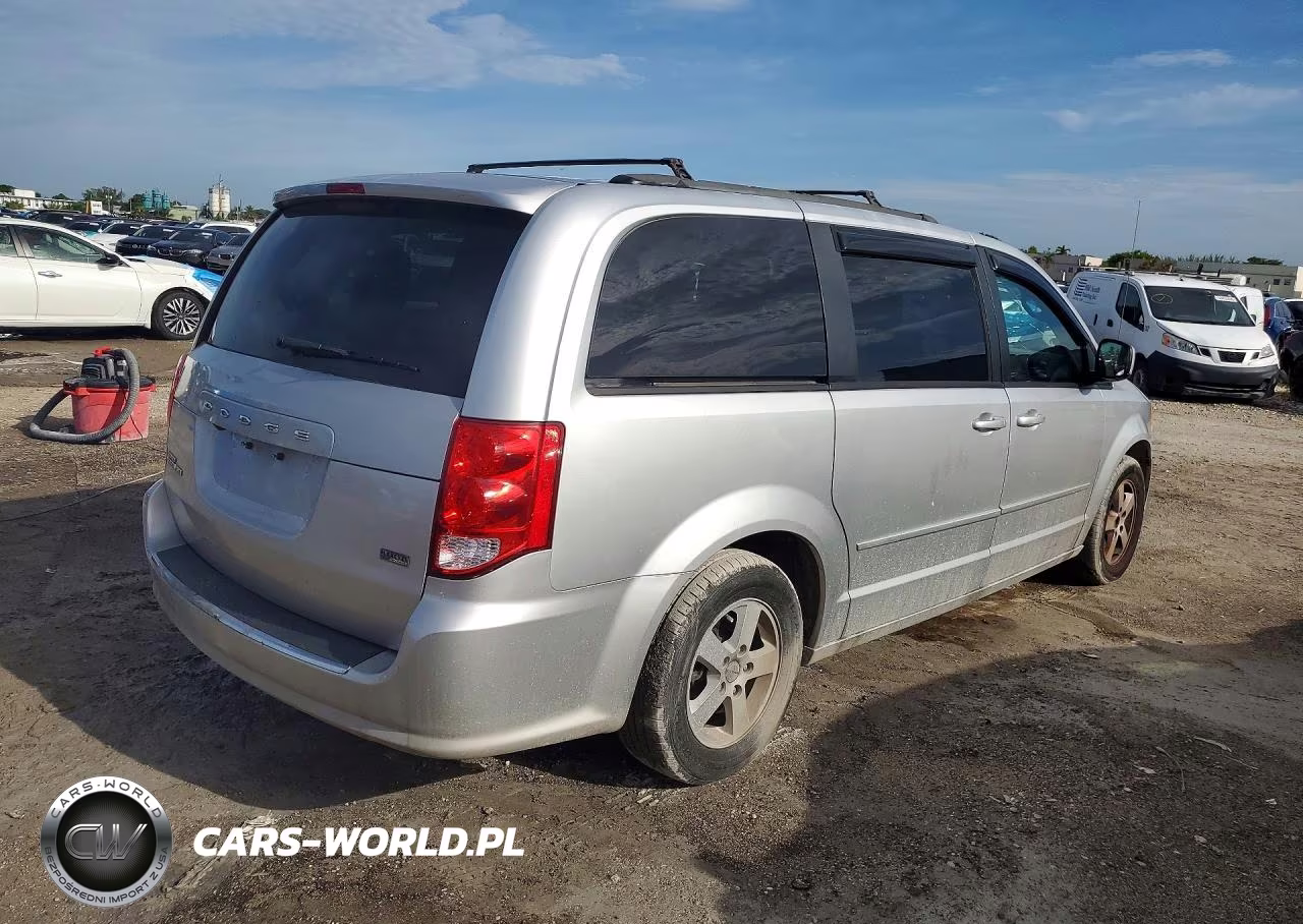 2012 Dodge Grand Caravan Sxt VIN:2C4RDGCG7CR295895 - 3
