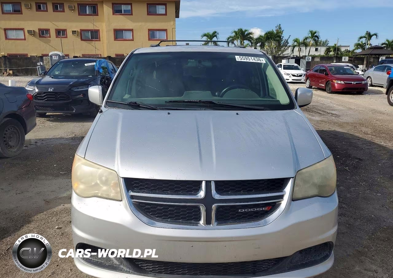 2012 Dodge Grand Caravan Sxt VIN:2C4RDGCG7CR295895 - 5