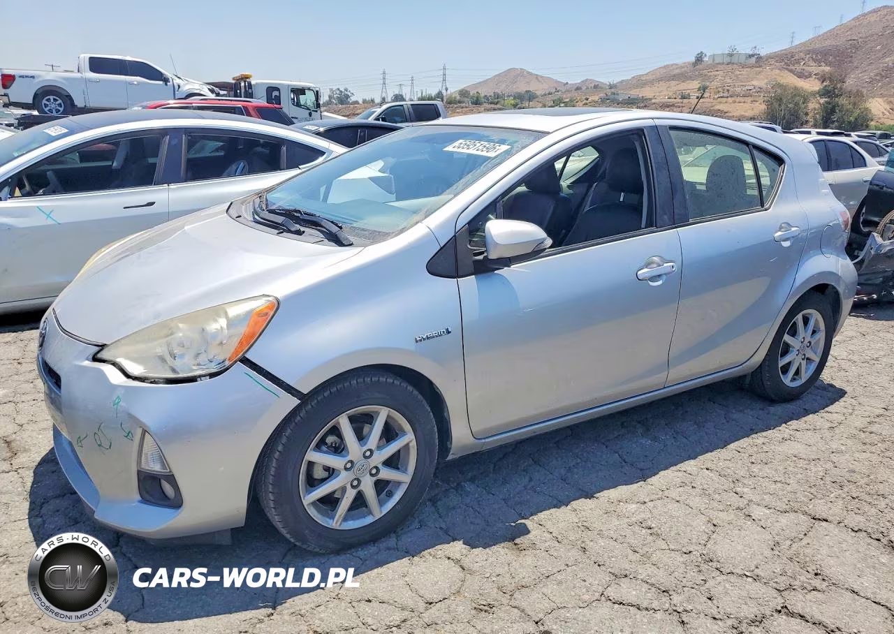 2012 Toyota Prius C Four – zdjęcie 1 z 12