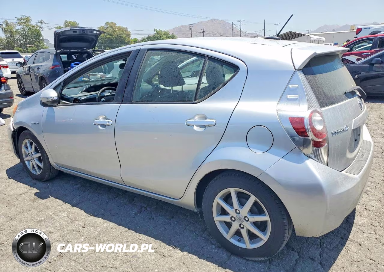 2012 Toyota Prius C Four VIN:JTDKDTB3XC1014749 - 2