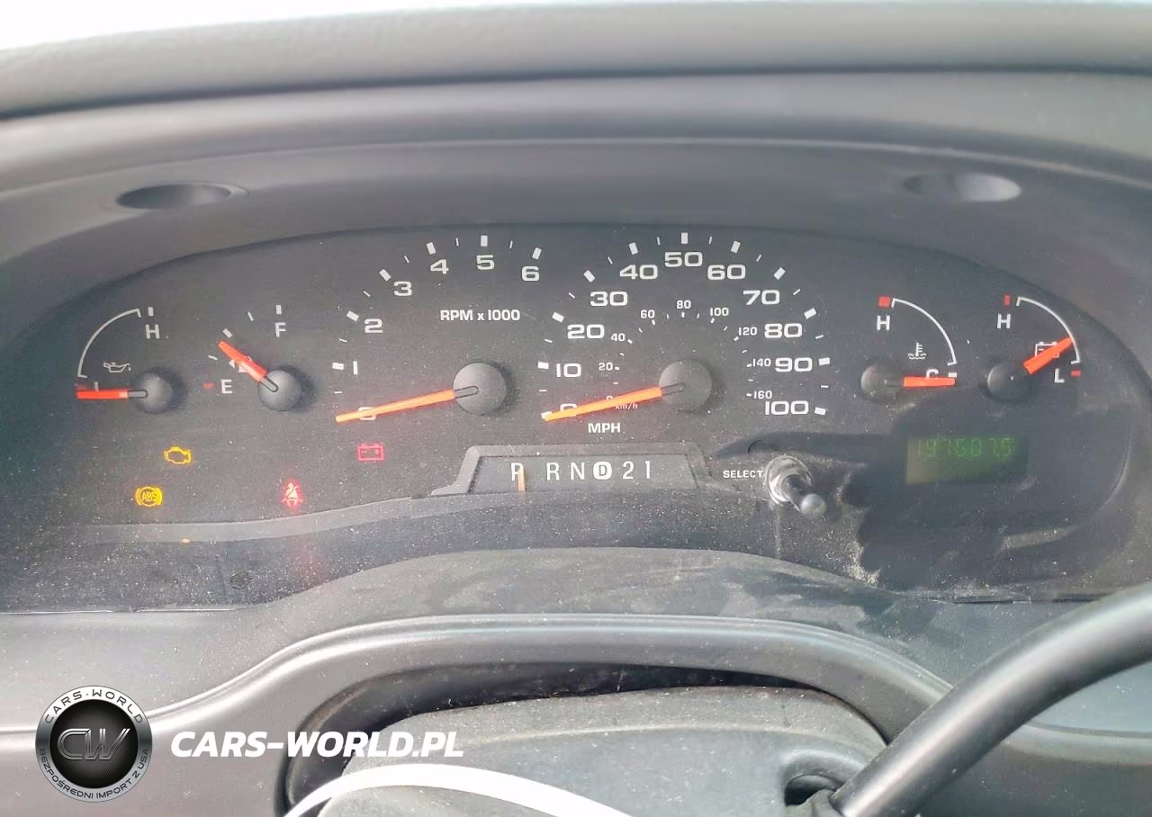 2005 Ford Econoline E150 Van VIN:1FTRE14W55HA58367 - 9