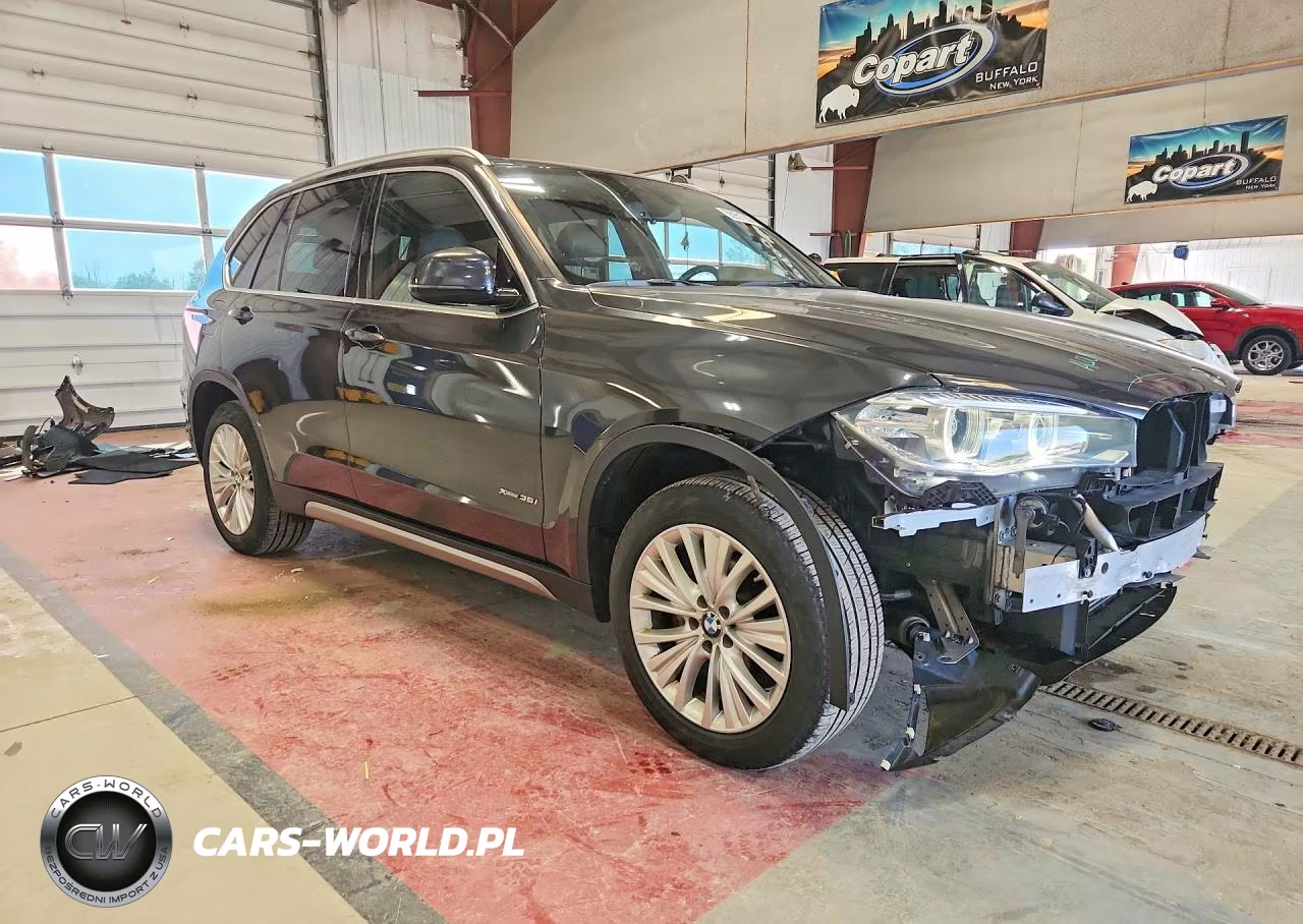 2017 BMW X5 xDrive35I VIN:5UXKR0C32H0V82360 - 4