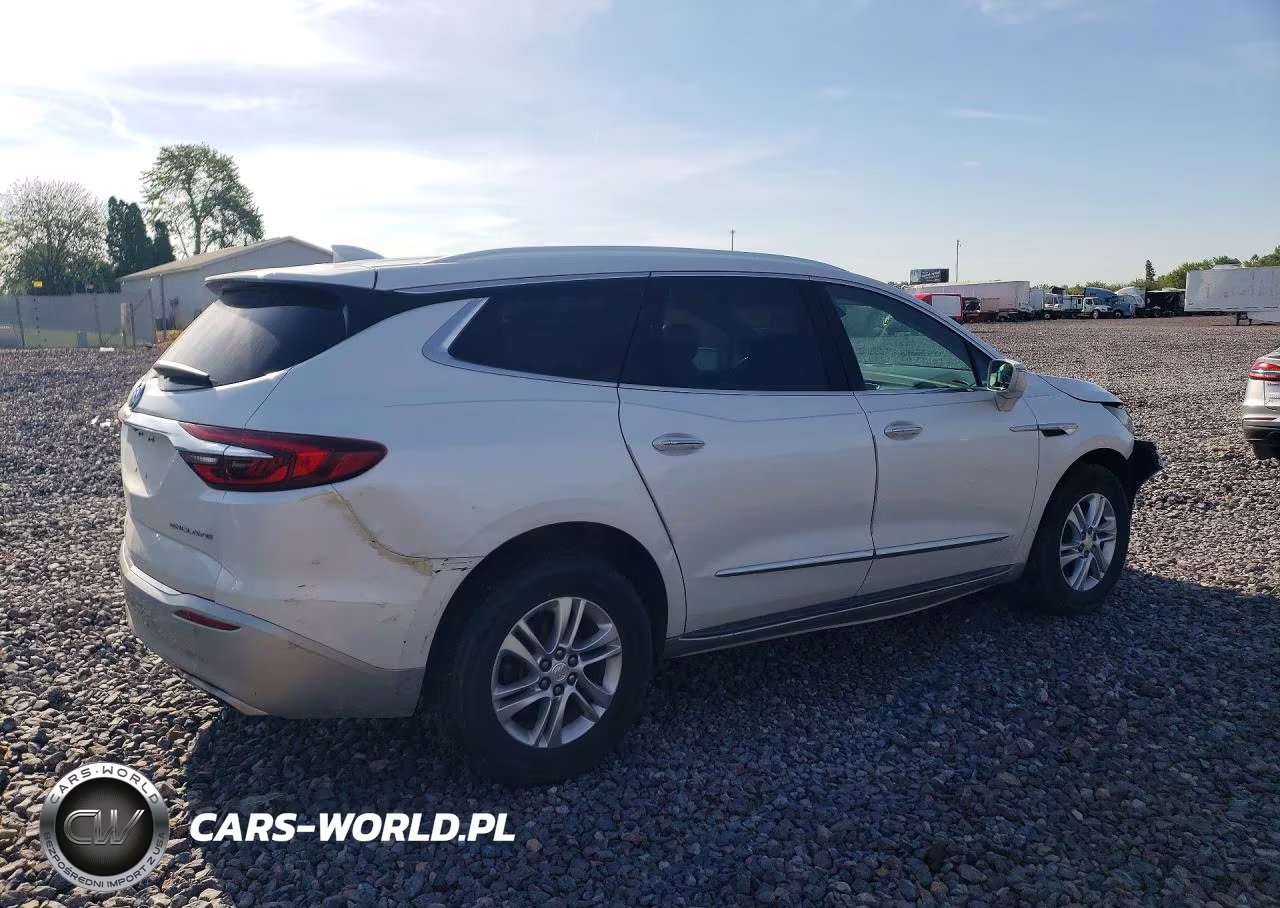 2018 Buick Enclave Essence VIN:5GAERBKW3JJ188437 - 3