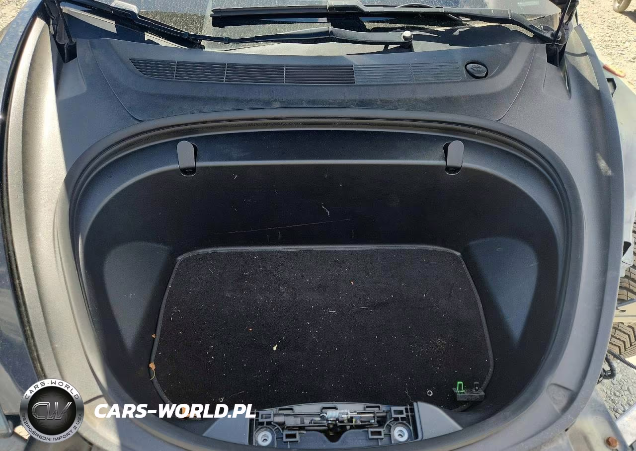 2018 Tesla Model 3 VIN:5YJ3E1EB4JF110843 - 11