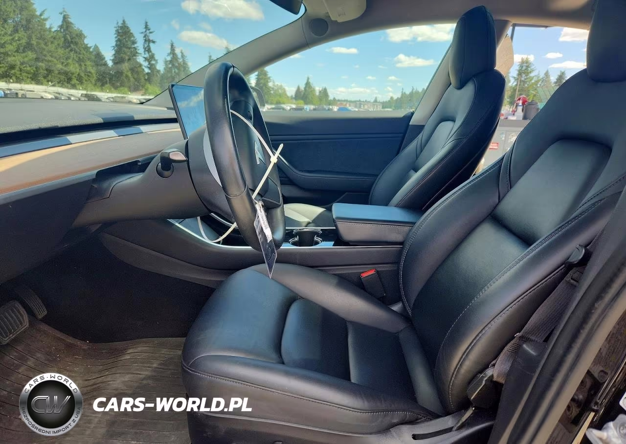 2018 Tesla Model 3 VIN:5YJ3E1EB4JF110843 - 7