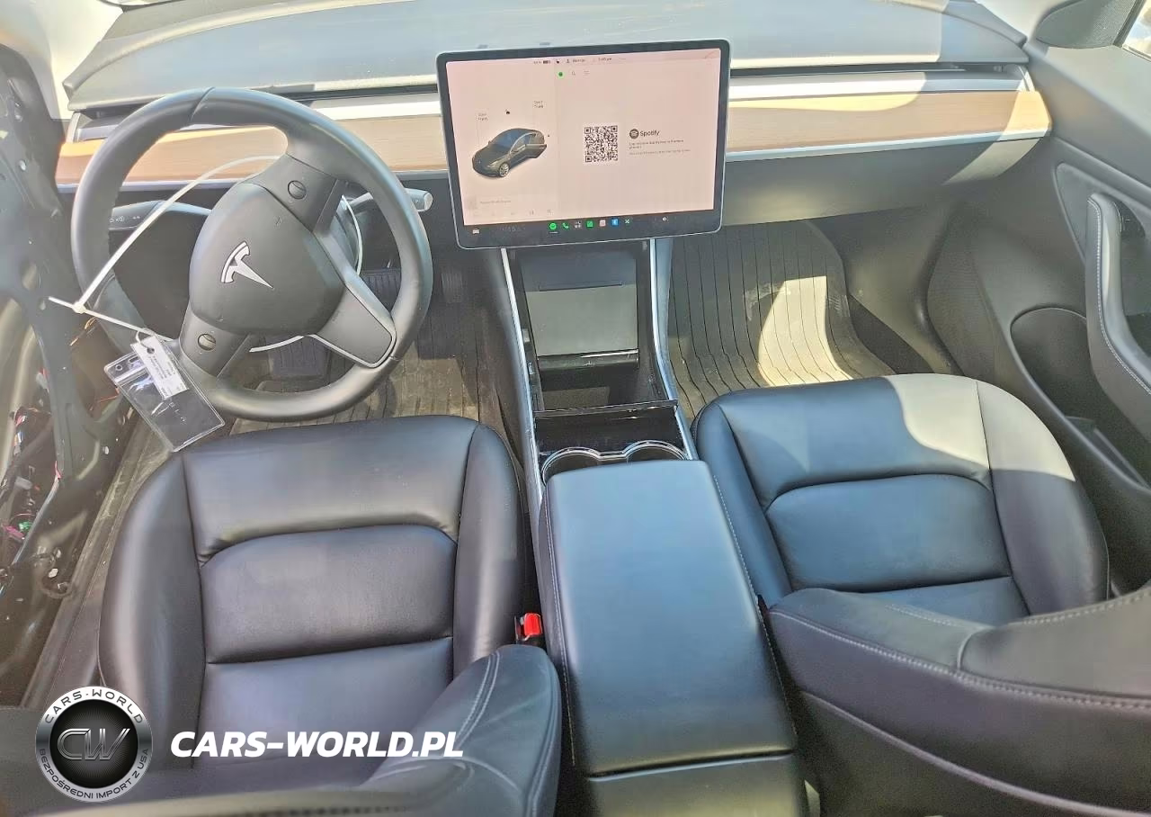 2018 Tesla Model 3 VIN:5YJ3E1EB4JF110843 - 8