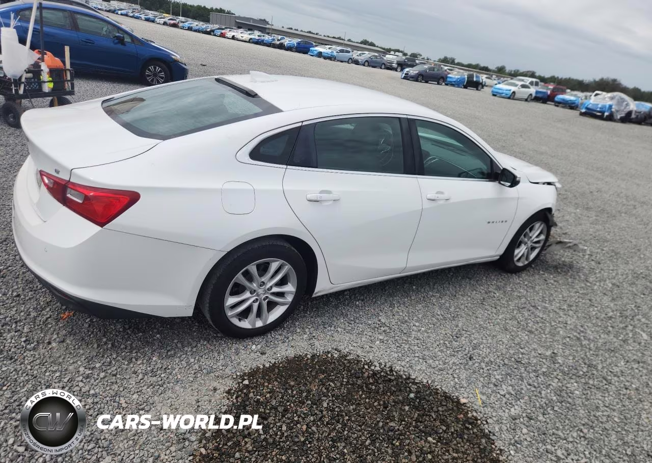 2017 Chevrolet Malibu Lt VIN:1G1ZE5ST8HF244882 - 3