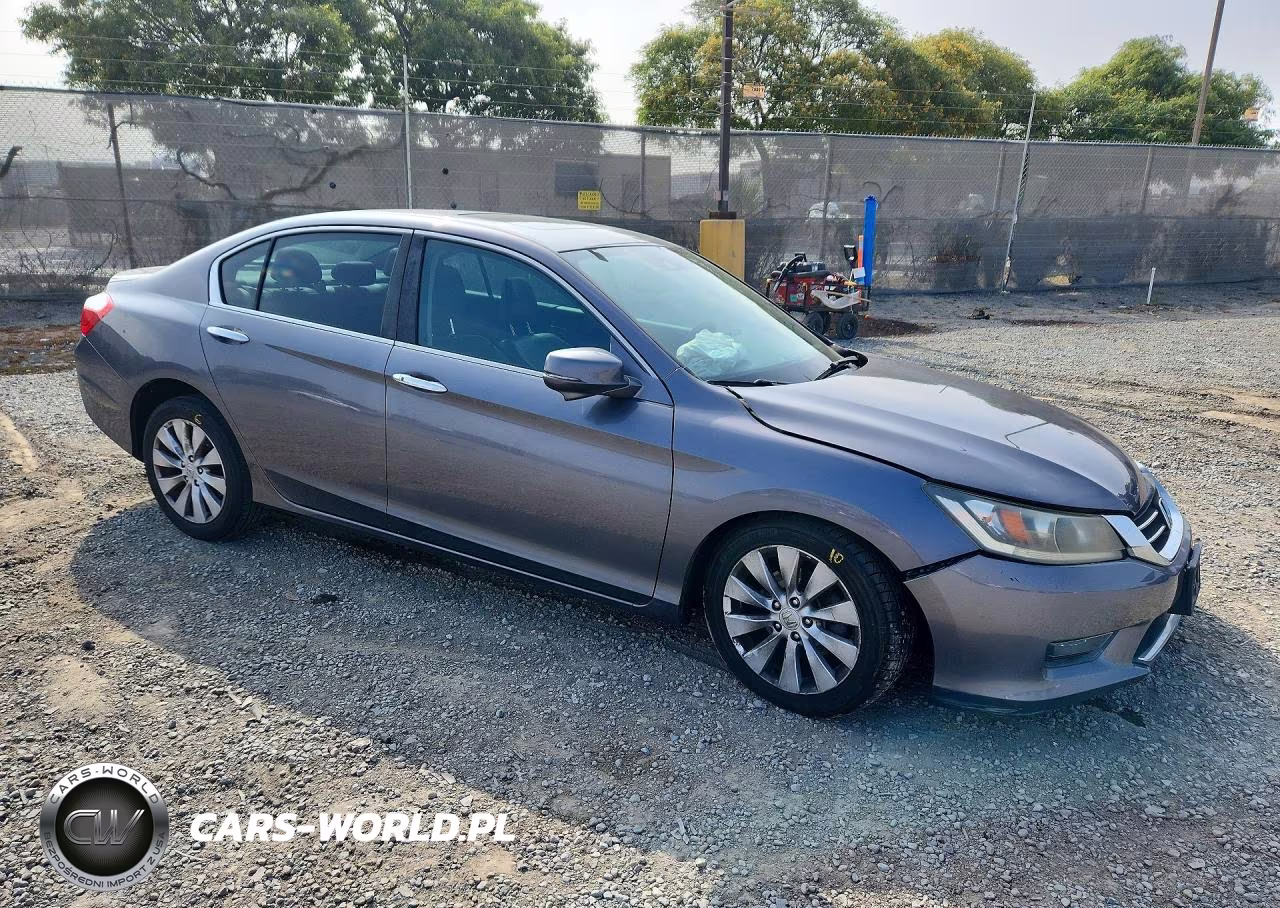 2015 Honda Accord Exl VIN:1HGCR2F82FA136968 - 4