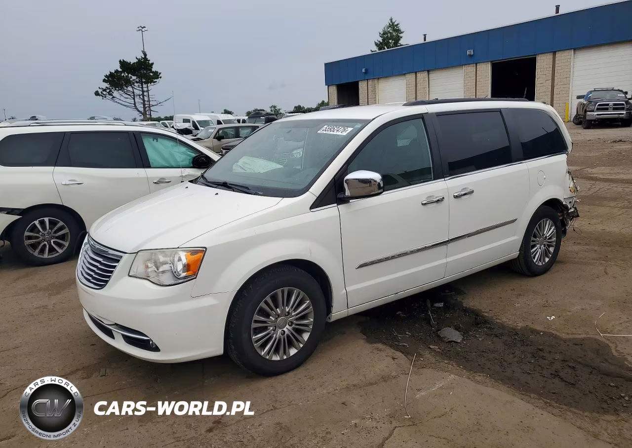 2013 Chrysler Town & Country Touring L – zdjęcie 1 z 13
