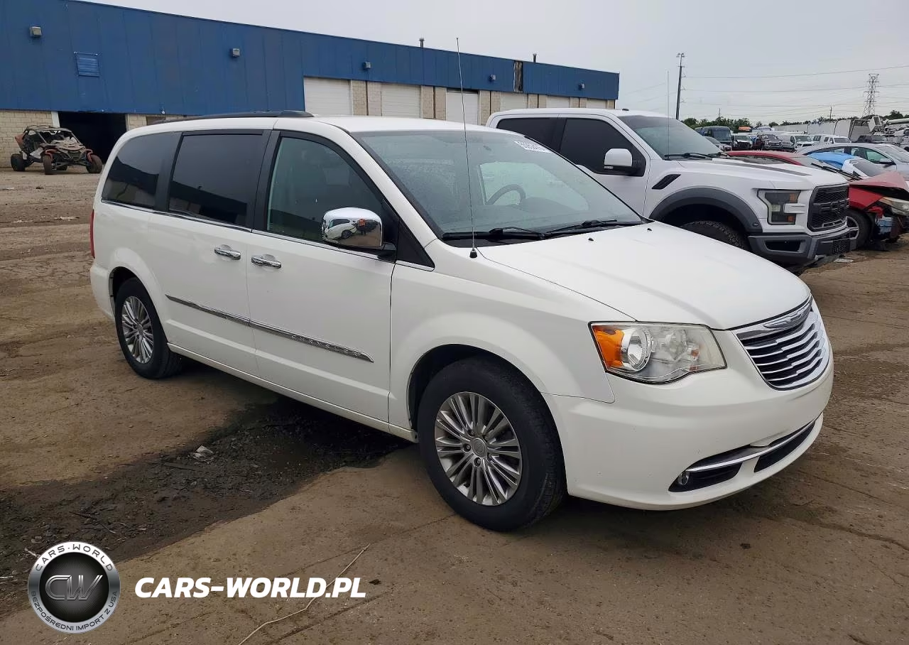 2013 Chrysler Town & Country Touring L VIN:2C4RC1CG4DR565053 - 4