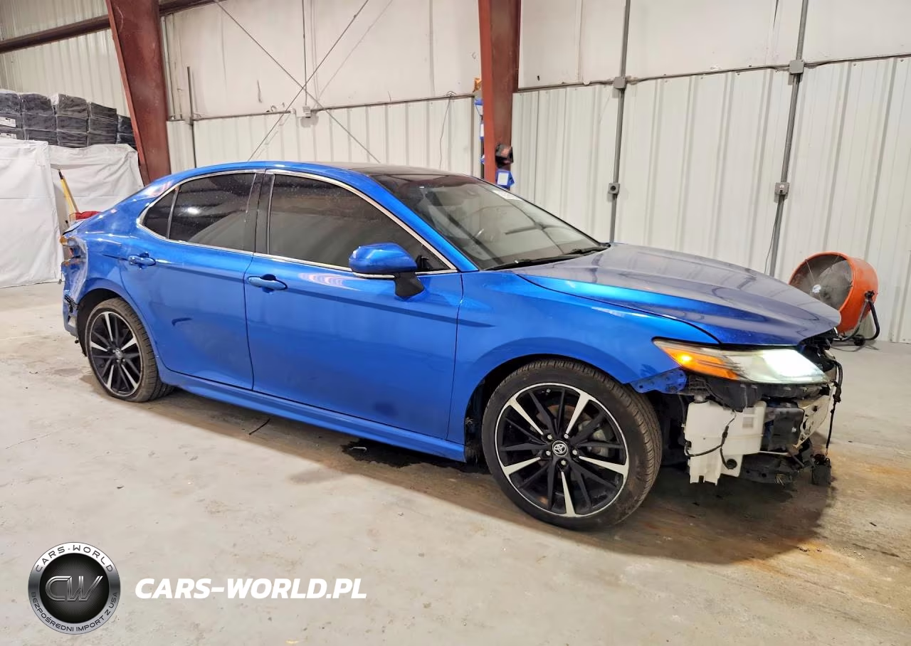 2019 Toyota Camry Xse VIN:4T1B61HK5KU241076 - 4