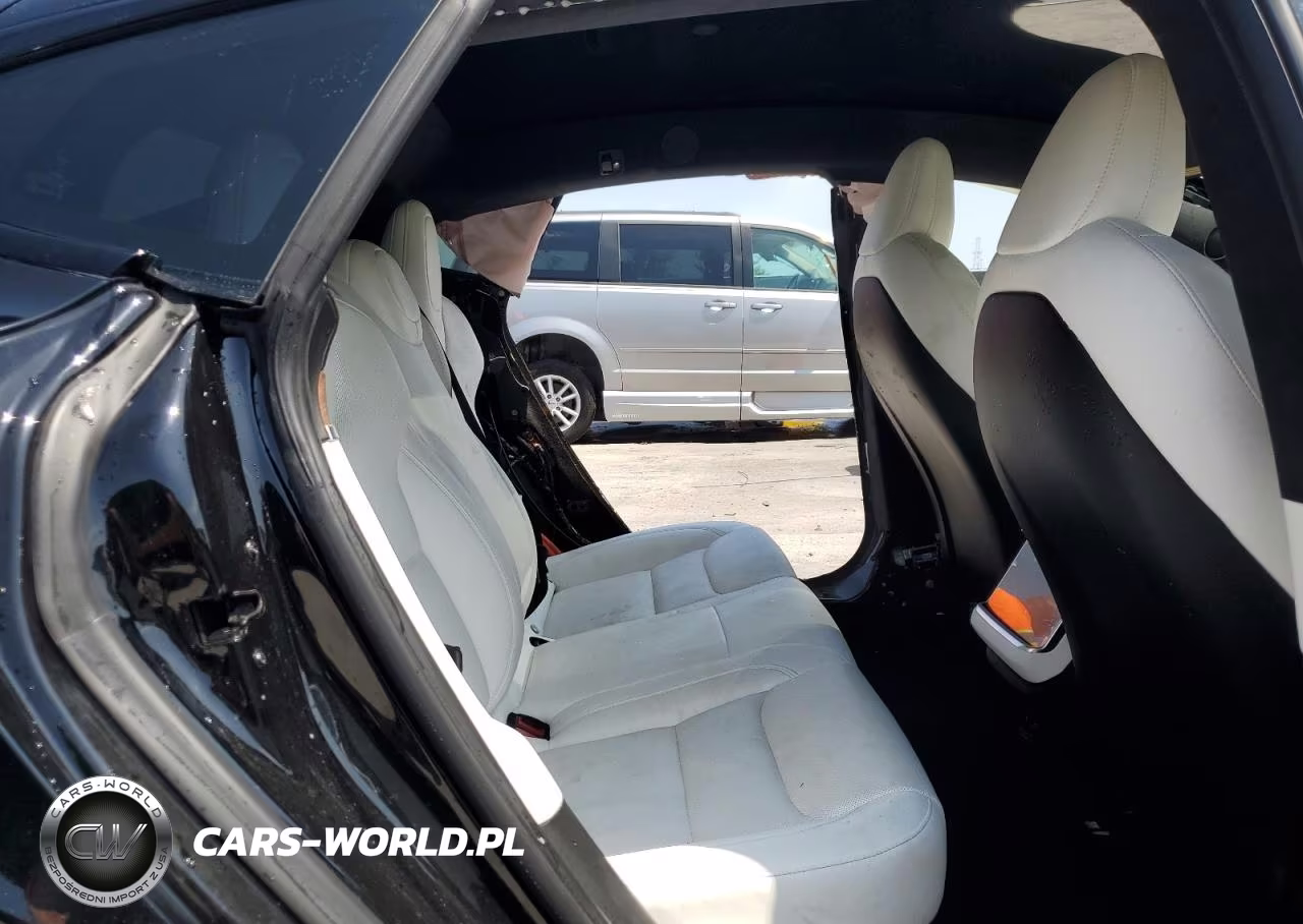 2022 Tesla Model S VIN:5YJSA1E56NF476116 - 10