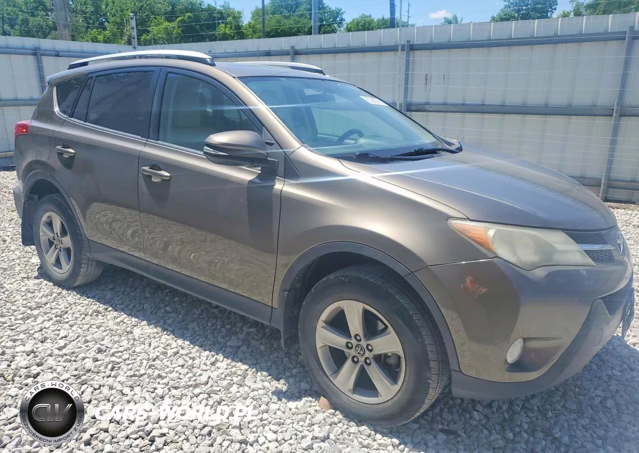 2015 Toyota Rav4 Xle VIN:2T3RFREV2FW243229 - 4