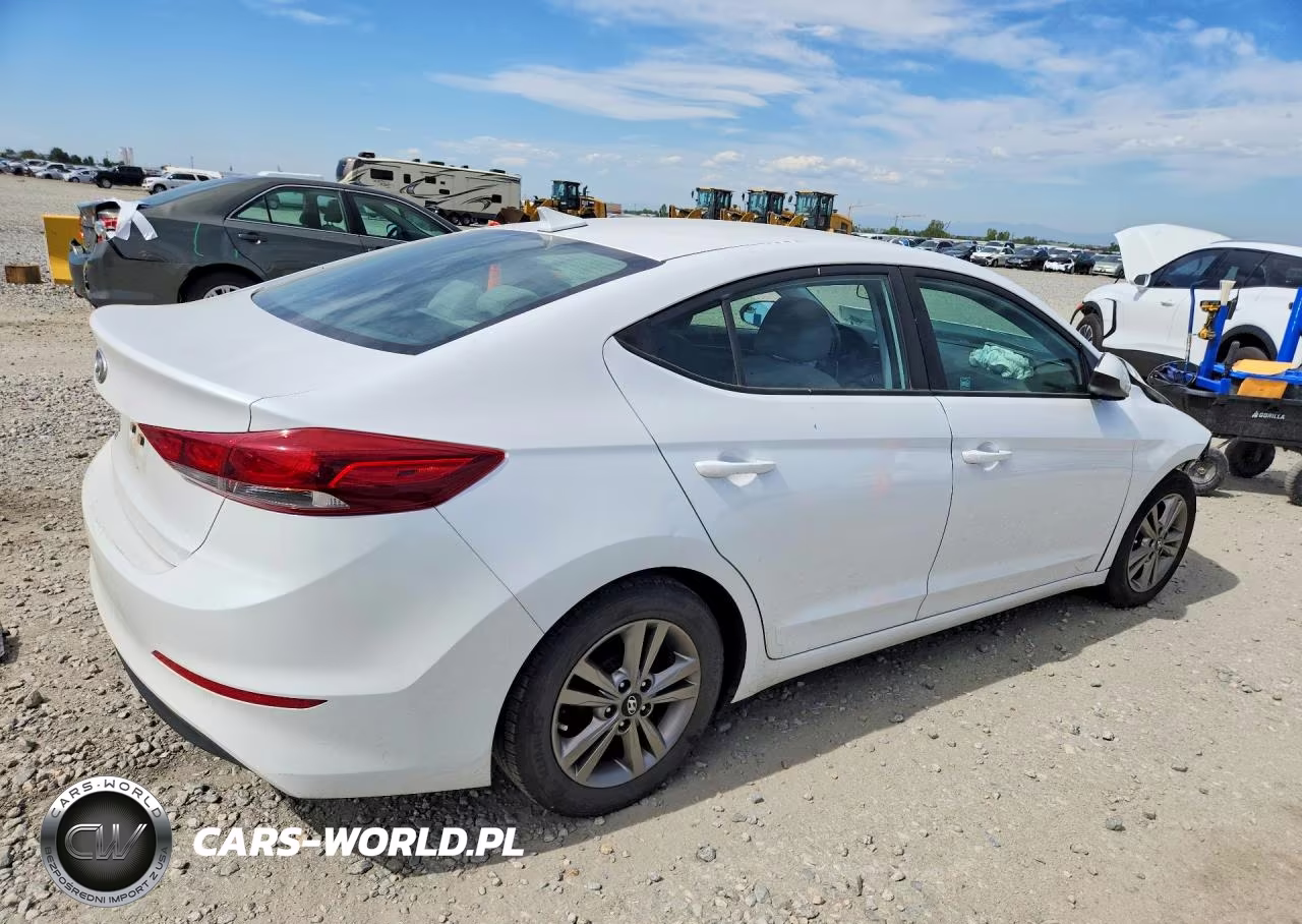 2017 Hyundai Elantra Se VIN:5NPD84LF0HH134989 - 3