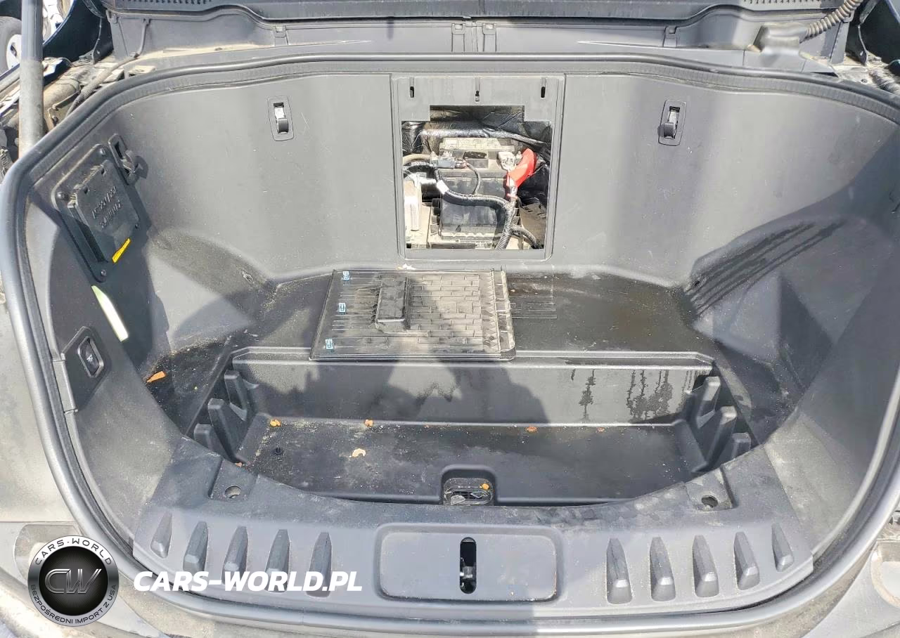 2023 Ford F150 Lightning Pro VIN:1FT6W1EV6PWG35220 - 11