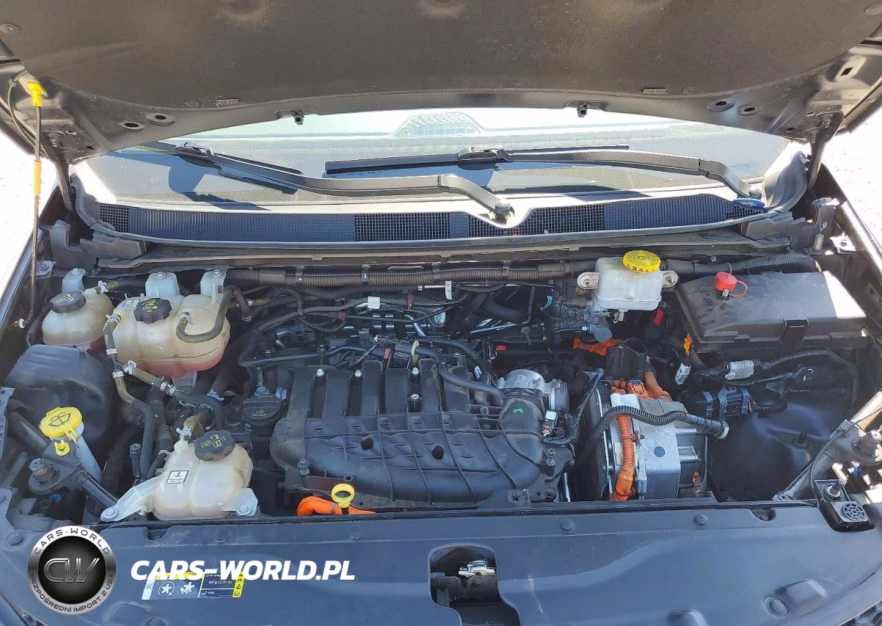 2020 Chrysler Pacifica Hybrid Limited VIN:2C4RC1N76LR120213 - 12