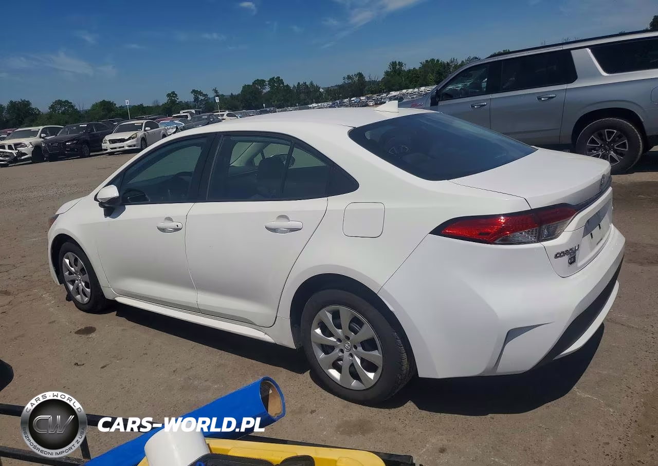 2020 Toyota Corolla Le VIN:5YFEPRAE2LP133692 - 2