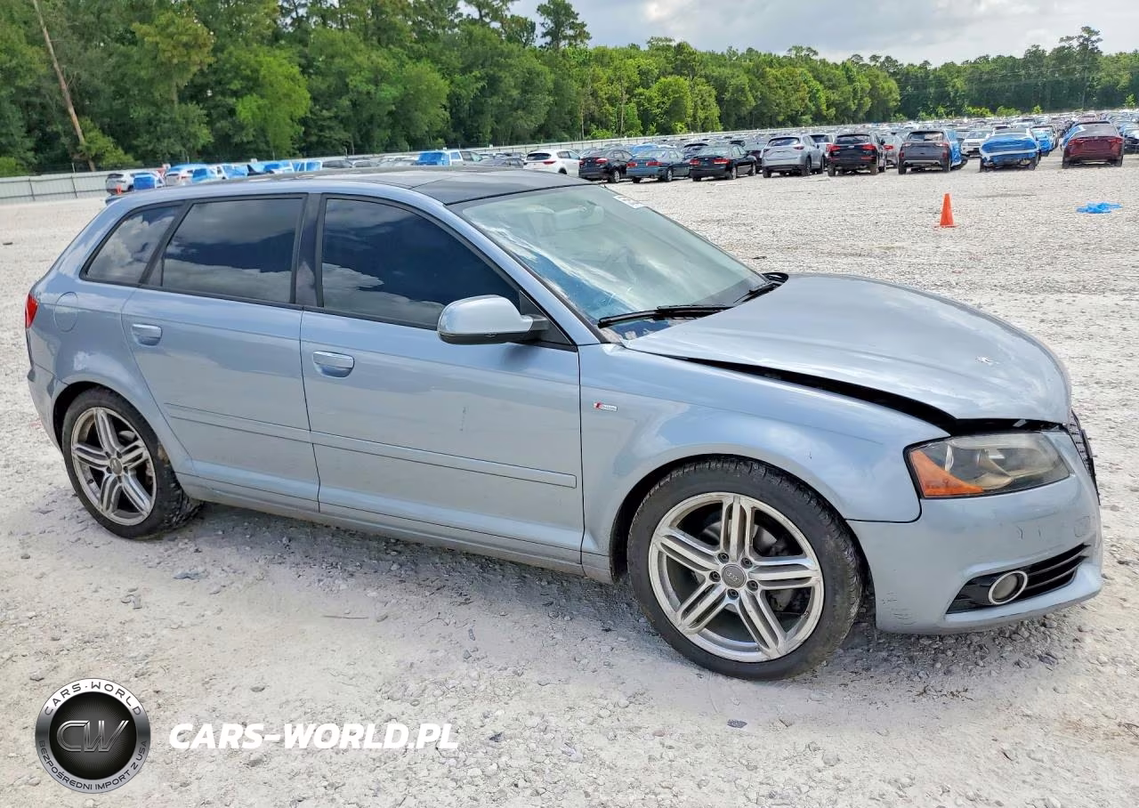 2012 Audi A3 Premium Plus VIN:WAUKJAFM3CA091587 - 4