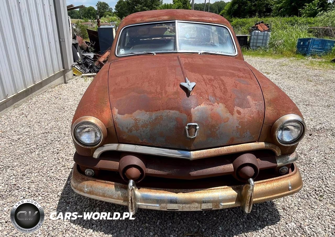 1951 Ford Custom 4Door VIN:B1MP140147 - 12