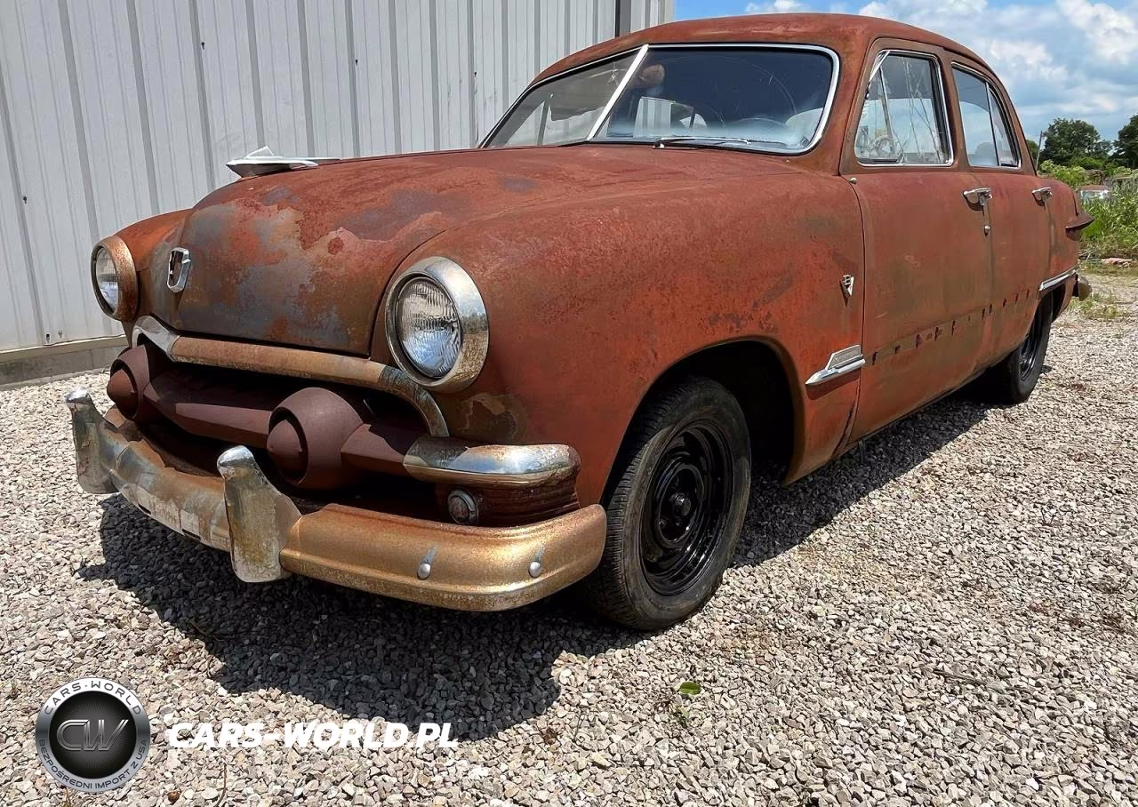 1951 Ford Custom 4Door VIN:B1MP140147 - 2