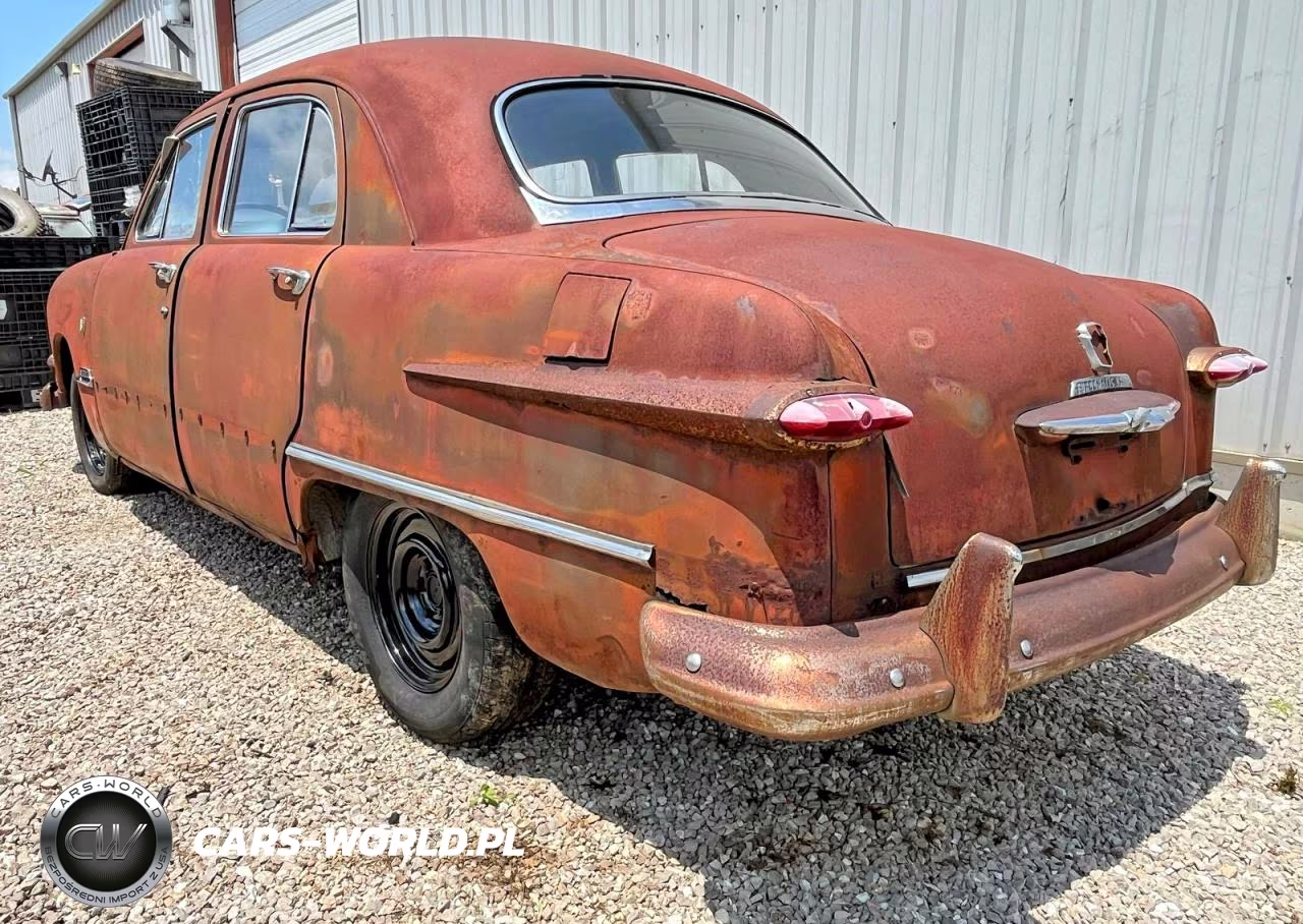 1951 Ford Custom 4Door VIN:B1MP140147 - 3