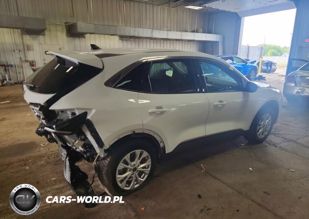 2024 Ford Escape Active VIN:1FMCU9GN8RUA97733 - 3