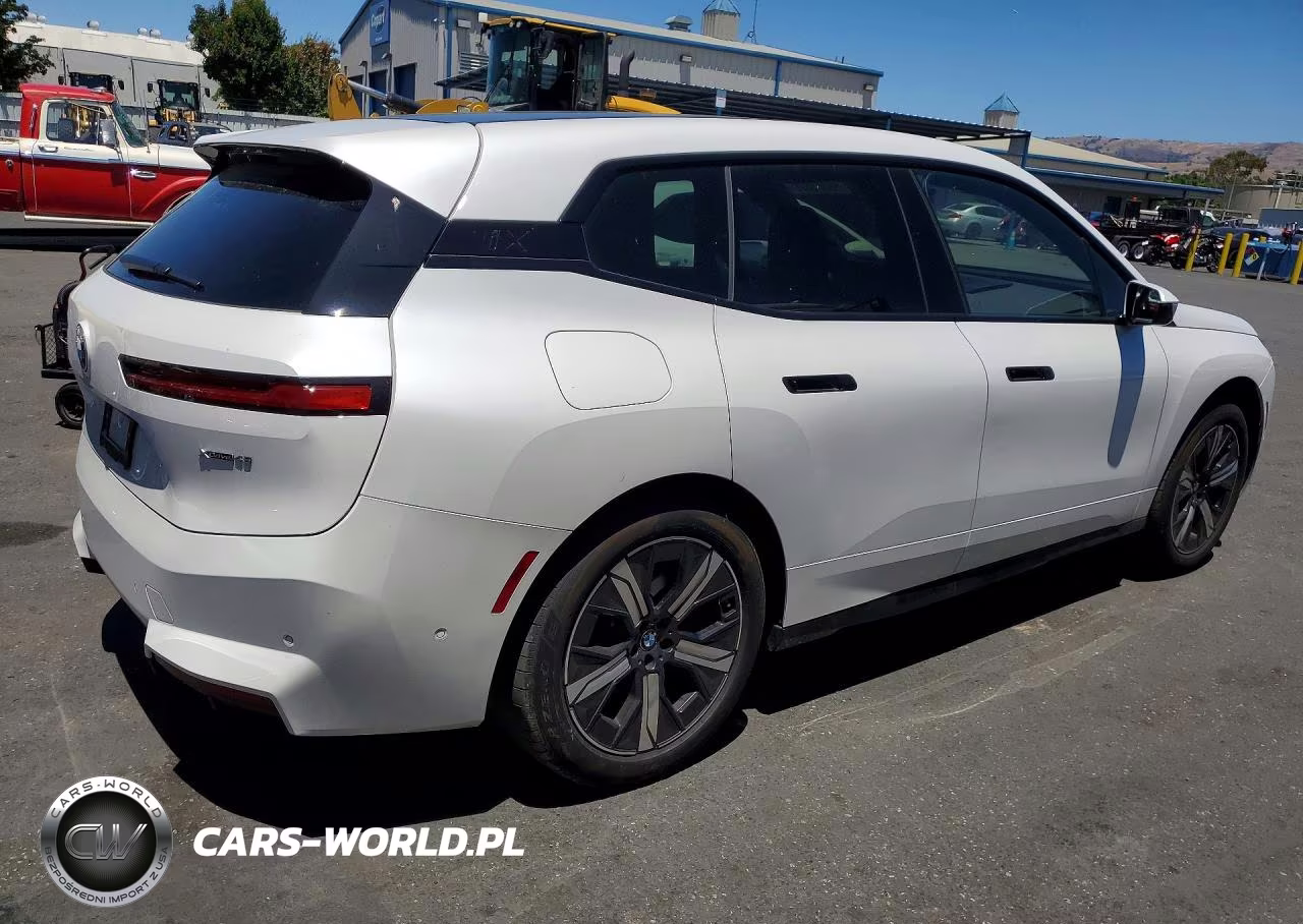 2026 BMW Ix xDrive45 VIN:WB543CF08TCV37618 - 3