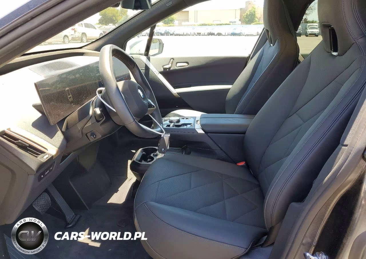 2026 BMW Ix xDrive45 VIN:WB543CF08TCV37618 - 7