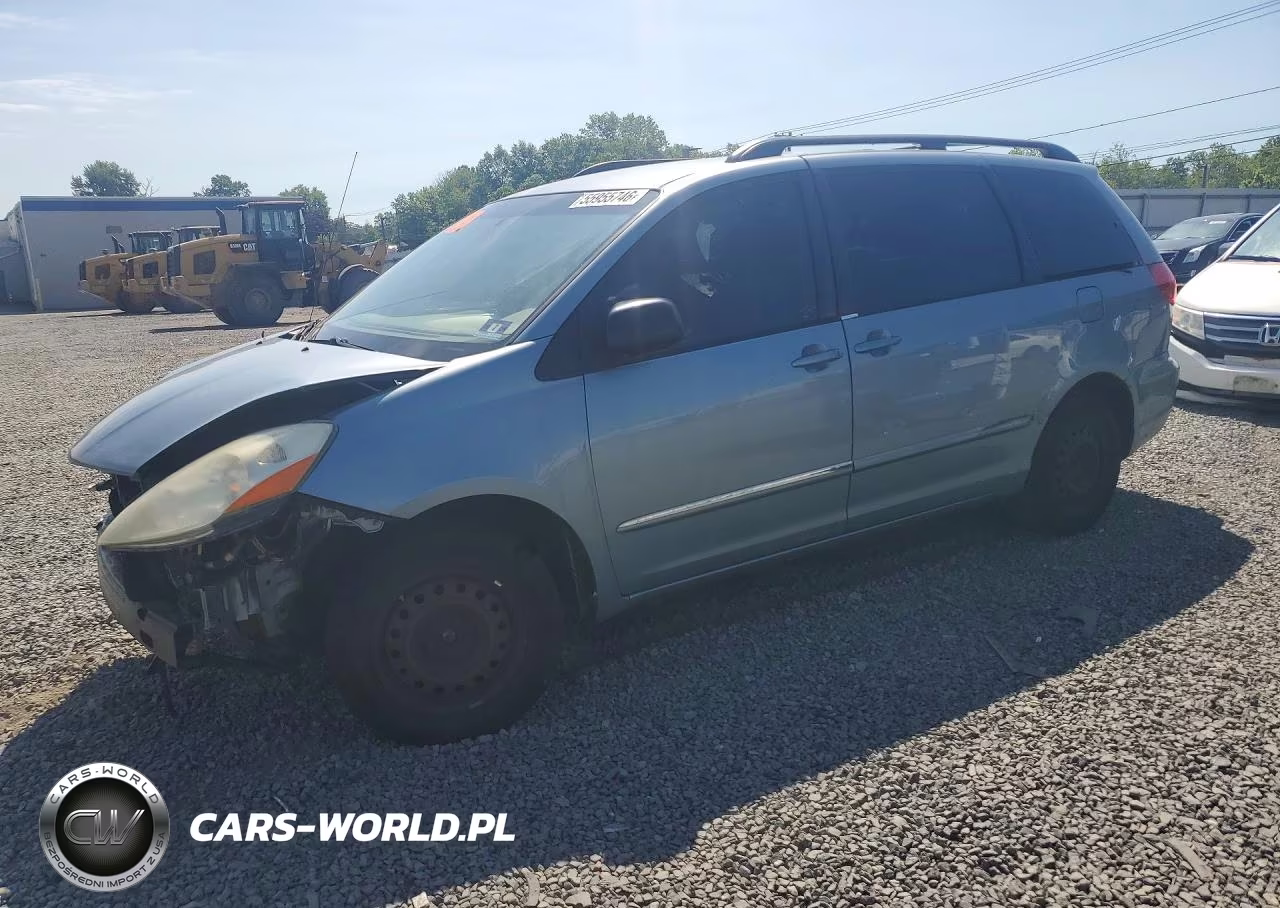 2010 Toyota Sienna Ce 8-Passenger