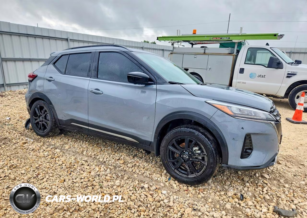 2024 Nissan Kicks Sr VIN:3N1CP5DV0RL518060 - 4
