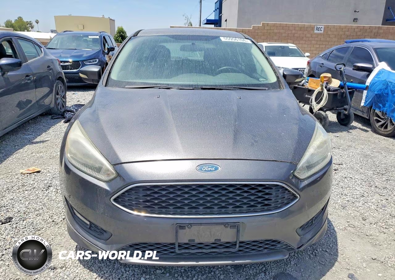2016 Ford Focus VIN:1FADP3K20GL407036 - 5