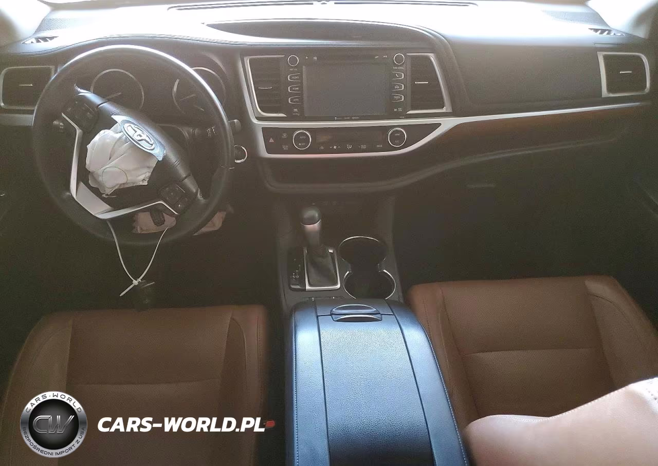 2018 Toyota Highlander Limited VIN:5TDYZRFH3JS245089 - 8