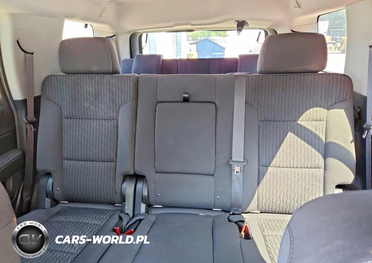 2018 Chevrolet Tahoe C1500 Ls VIN:1GNSCAKC2JR264189 - 10